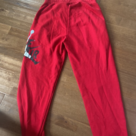 Boys Nike Air Jorden Trackpants - Picture 2 of 4
